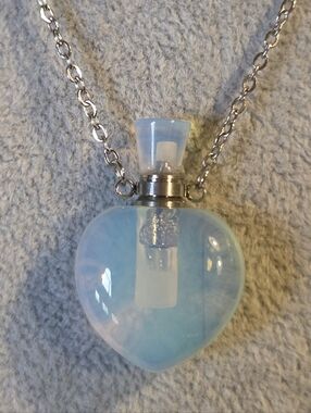 New Opalite Heart-shaped Perfume Bottle Necklace